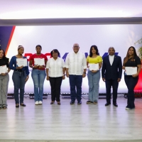 Promipyme entrega RD$72 millones en créditos a 350 emprendedores de Barahona